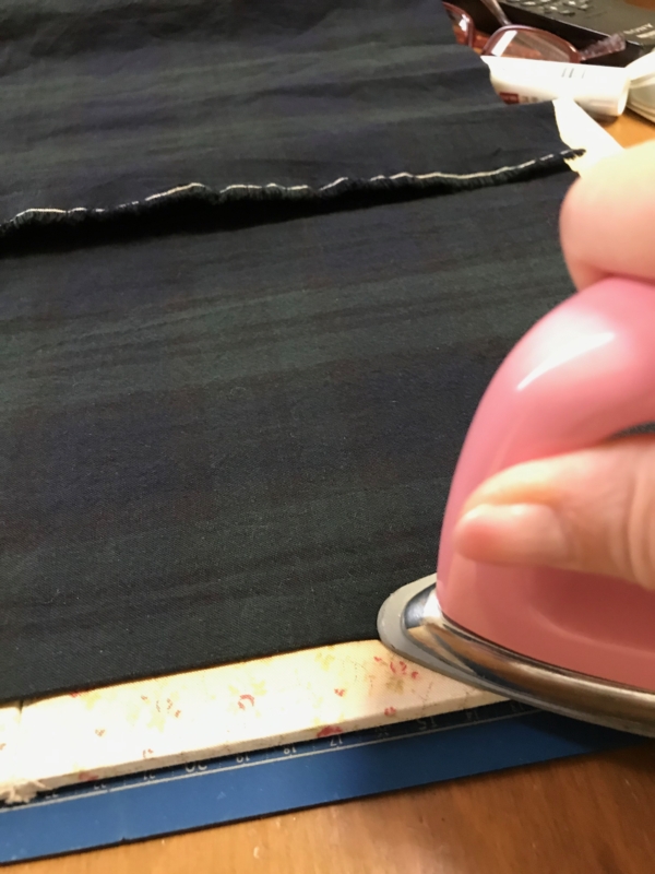 ピンタック アイロン