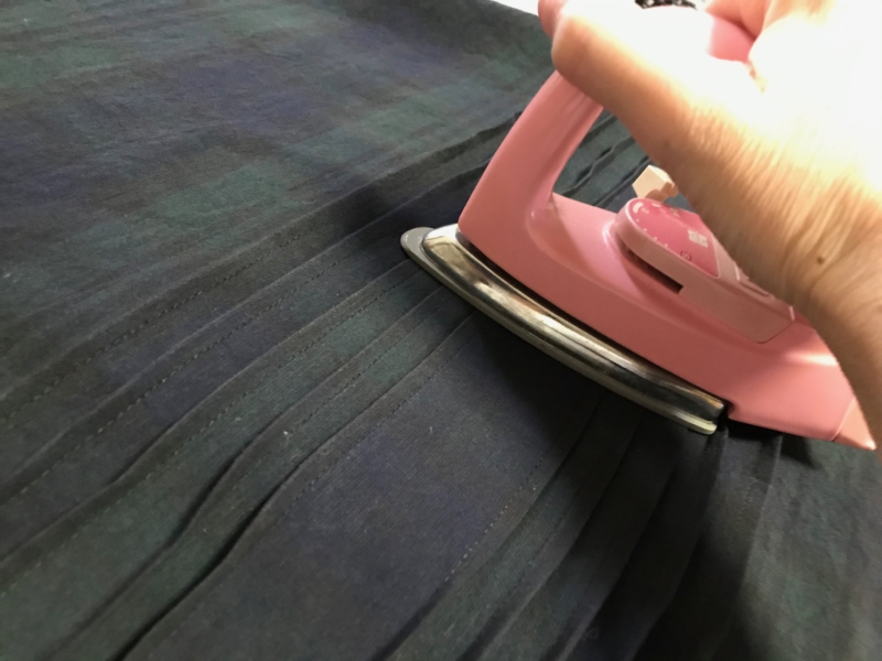 アイロンで抑える